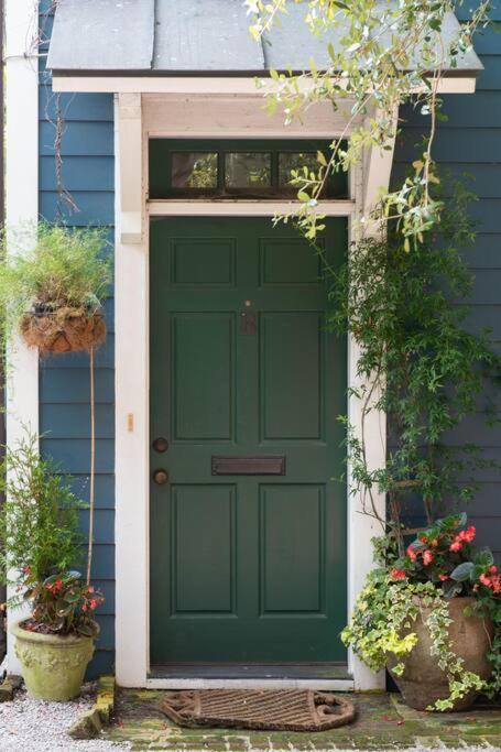 Elegant Sunlit Home With Private Rooftop Oasis Charleston Exterior photo