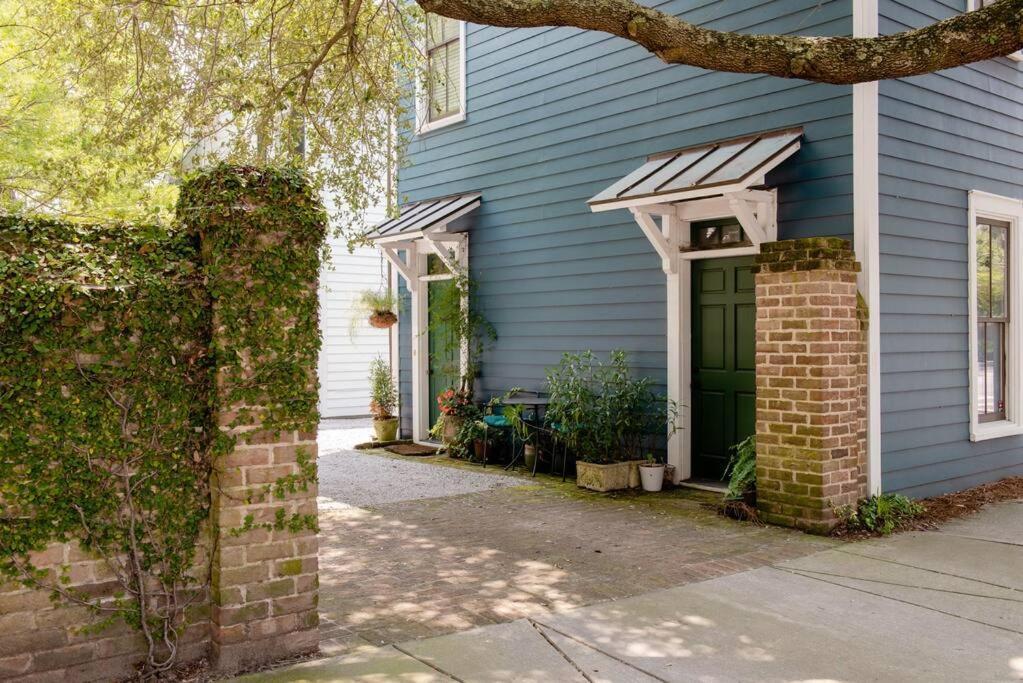 Elegant Sunlit Home With Private Rooftop Oasis Charleston Exterior photo